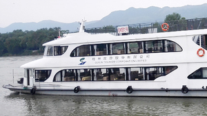 Yuchai YC4D90L-C22 4気筒4ストローク搭載ディーゼルエンジン高速レクリエーション釣りボートヨット使用新品 - Product Image 6