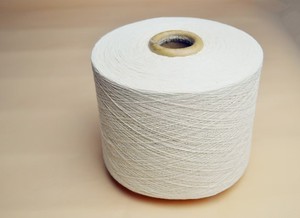 糸の価格 20番手 リサイクルコットン混紡糸 綿靴下用 <span class=keywords><strong>Ne</strong></span> 8/<span class=keywords><strong>1</strong></span> ブラック <span class=keywords><strong>80</strong></span>%ポリエステル 20%コットン kg 綿手袋用糸 - Product Image 4