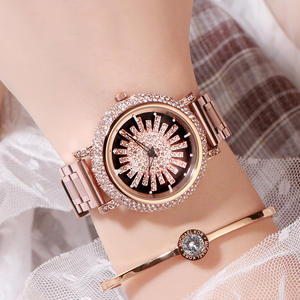 Montre pour femme sertie de diamants avec un bracelet décontracté et un cadran élégant en strass - un best-seller - Product Image 5