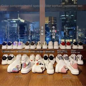 <span class=keywords><strong>Sneakers</strong></span> <span class=keywords><strong>Bianche</strong></span> con Suola Spessa di Alta Qualità per <span class=keywords><strong>Donna</strong></span> 2026 Nuove Scarpe Casual Versatili in Vera <span class=keywords><strong>Pelle</strong></span> con Rialzo per Coppia - Product Image 3