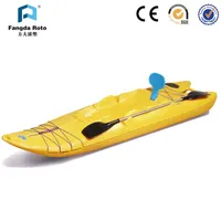Bateau ou kayak personnalisé faisant la machine de rotomoulage de type four machine de moulage par rotation