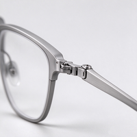 Fabrication sur mesure de montures de lunettes intelligentes en titane AI par usinage CNC 5 axes, montures optiques, pièces métalliques légères OEM
