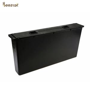 BEESTAR Alimentador de abejas de alta calidad 4L Herramienta de colmena de apicultura de plástico negro para alimentación de abejas Nueva condición - Product Image 5