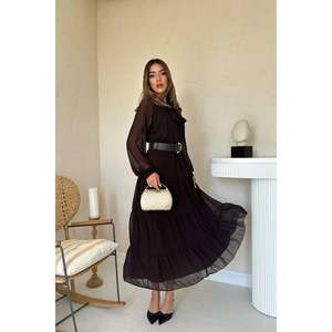 เดรสทรงเอไลน์ผ้าชีฟองสีน้ำตาลสุดหรู พร้อมดีเทลโบว์ที่คอเสื้อและชั้นผ้าบาง - Product Image 4