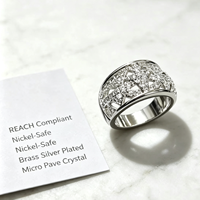Bagues en laiton plaqué platine, pierres étincelantes élégantes pour les fêtes d'anniversaire, les mariages, les anniversaires de mariage, bijoux de mode, cadeaux