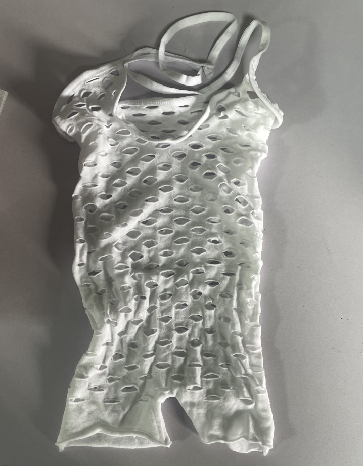 Z0111RP01 สีขาว