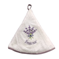 Serviette ronde en coton brodé à la lavande, serviette en éponge à la main