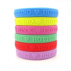 สายรัดข้อมือยางโลโก้สีสันสดใสสำหรับการตลาดและงานอีเว้นท์ - Product Image 3