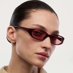 Gafas de Sol Finewell Fashion Ovaladas con Diseños Y2K, Protección UV400, Monturas Pequeñas de Ojo de Gato, Patillas de CP, Logotipo Personalizado para Mujeres y Hombres - Product Image 2