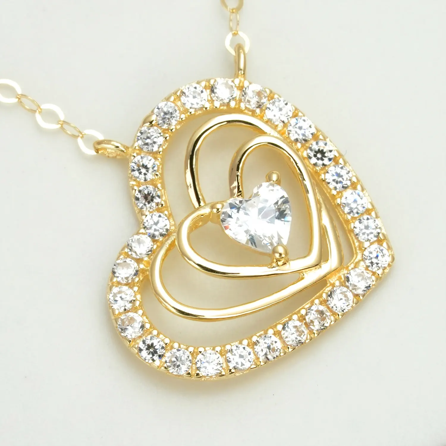 Hartfrequentie 18K Goud Kloppende Liefde Diamant Uitgehold Liefde Niche Ontwerp Sleutelbeen Zomer Eeuwige Hart Link Ketting