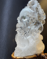 Chine Donghai cristal artisanat Top qualité sculpté à la main clair Quartz Statue Figurine pour Collection décoration de la maison