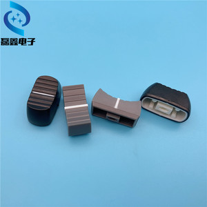 โพเทนชิโอมิเตอร์แบบเลื่อน H Electronic Components พร้อมฝาครอบแบบกด ขนาดรูใน 4 มม. แบบปรับได้ - Product Image 2