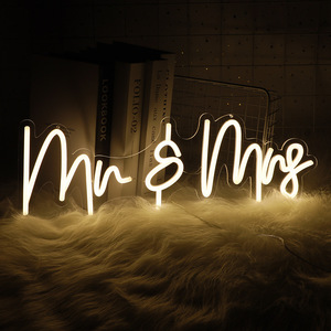 Mr. & <span class=keywords><strong>Mrs</strong></span>. Acrílico LED Luces de neón Ambiente DE BODA Signo de palabra brillante decorativo para Amazon Influencer Accesorios de boda - Product Image 3