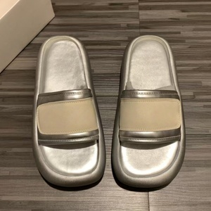 Sandalias Planas de Alta Calidad para Mujer, Estilo Casual para Caminar en la Playa, Verano 2025, Moda en Calzado Femenino - Product Image 4