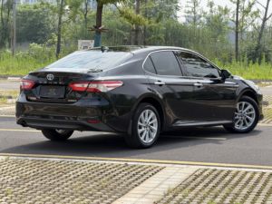 <span class=keywords><strong>Camry</strong></span> Híbrido 2.5HGVP Edición Líder <span class=keywords><strong>2022</strong></span>, Auto Usado, Volante a la Izquierda, Sedán Familiar, Automático, Tapicería de Tela, R17 - Product Image 2