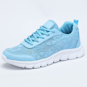 Baskets Chunky Blanches pour Femmes avec Broderie Étoile, Chaussures Décontractées Respirantes à Lacets et Plateforme pour Usage Quotidien - Product Image 5