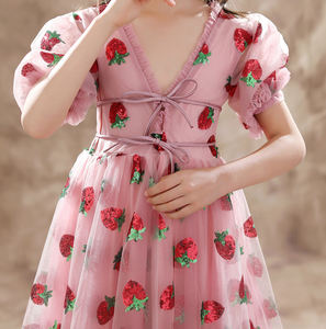 Nouvelle Robe d'Anniversaire Personnalisable Fille Rose à Paillettes Fraise en Tulle pour Enfants - Product Image 2