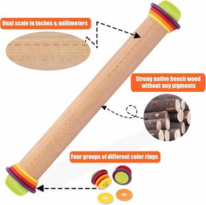 Rouleau à pâtisserie en bois avec anneaux de réglage d'épaisseur pour la pâtisserie, le fondant et la pizza, avec 4 anneaux de réglage d'épaisseur - Product Image 1