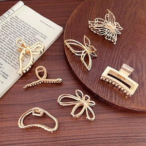 Ventes chaudes Jiamu JM-1664 Pinces à cheveux en métal dorées Élégantes Géométriques Style vintage pour femmes Filles Petite taille Toutes occasions - Product Image 3