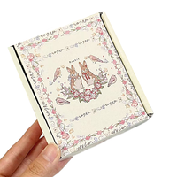 Boîte en papier crème personnalisée vintage avec cadre en dentelle florale et motif lapin/oiseau, écologique, recyclable, pliable, en carton ondulé, pour emballage cadeau et expédition