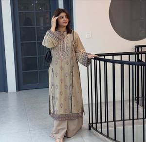 Faux Georgette lourde avec broderie 5 mm séquence travail avec manches vêtements de fête Look Faux Georgette haut Plazzo & Dupatta ensemble - Product Image 6