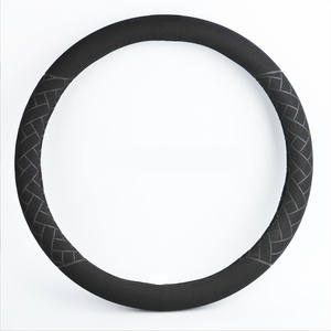 Funda de cuero para <span class=keywords><strong>volante</strong></span> de cuatro estaciones para General Motors Cars Fur Style con lunares rojos - Product Image 6