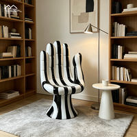 Chaise Fauteuil Façonnée à la Main pour Mobilier Commercial – Chaises de Loisirs Durables pour Extérieur, Salon, Club, Hall d'Hôtel – Fabricant de Meubles d'Accent