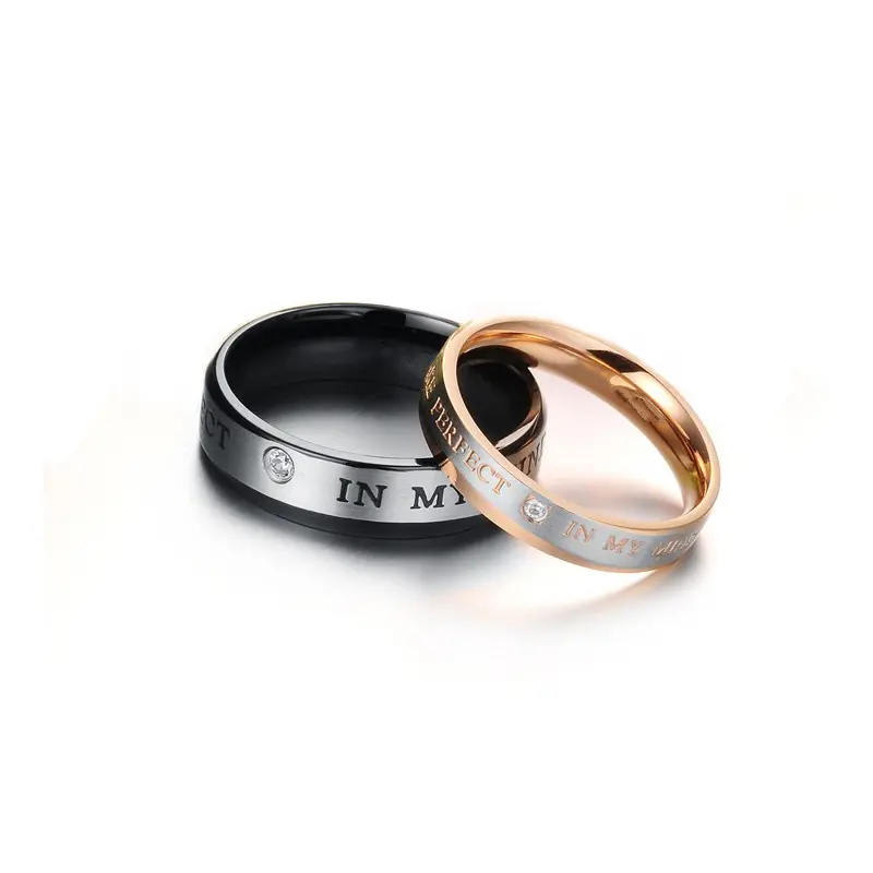 Bagues de Couple gravées en diamant, bague simple en acier titane pour hommes et femmes, cadeau d'anniversaire, bague légère en acier inoxydable de luxe