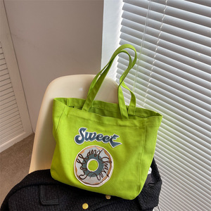 ถุงผ้าแคนวาสแบบกำหนดเองเป็นมิตรกับสิ่งแวดล้อมสำหรับการวิ่งไปยังร้านค้าในบริเวณใกล้เคียงและการเดินตลาดในตอนเย็น - Product Image 3