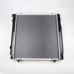 Ensemble de radiateurs de refroidissement 4635001100 pour Mercedes-Benz Classe G W463, réservoir d'eau de refroidissement - Product Image 1