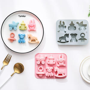 Moule en silicone à 6 cavités sur le <span class=keywords><strong>thème</strong></span> des bébés pour gâteaux, chocolats et hochets, incluant un <span class=keywords><strong>cheval</strong></span> à bascule, durable et facile à utiliser - Product Image 3