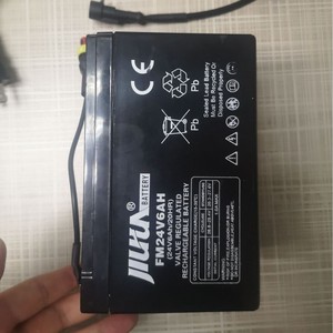 สกู๊ตเตอร์น้ำไฟฟ้า 300W แบตเตอรี่ตะกั่ว-กรด สำหรับดำน้ำกลางแจ้ง สีส้ม - Product Image 2