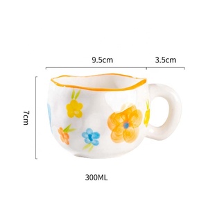 Tazza da caffè in ceramica irregolare di colore carino dipinta a mano regalo creativo per la festa <span class=keywords><strong>della</strong></span> mamma tazze da caffè in ceramica 3D - Product Image 2