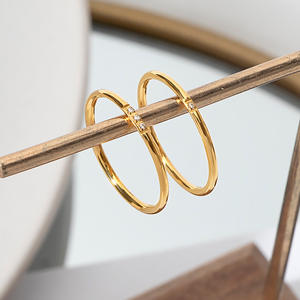 Venta al por mayor de 18K Joyería Anillo fino de acero inoxidable Chapado en oro Conjunto de diamantes Anillo de acero inoxidable para mujer - Product Image 6