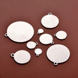 Etiquetas de Aleación Personalizadas, Etiqueta de Metal Grabada con Logotipo de Marca, Hecha a Mano, para Prendas de Vestir - Product Image 6