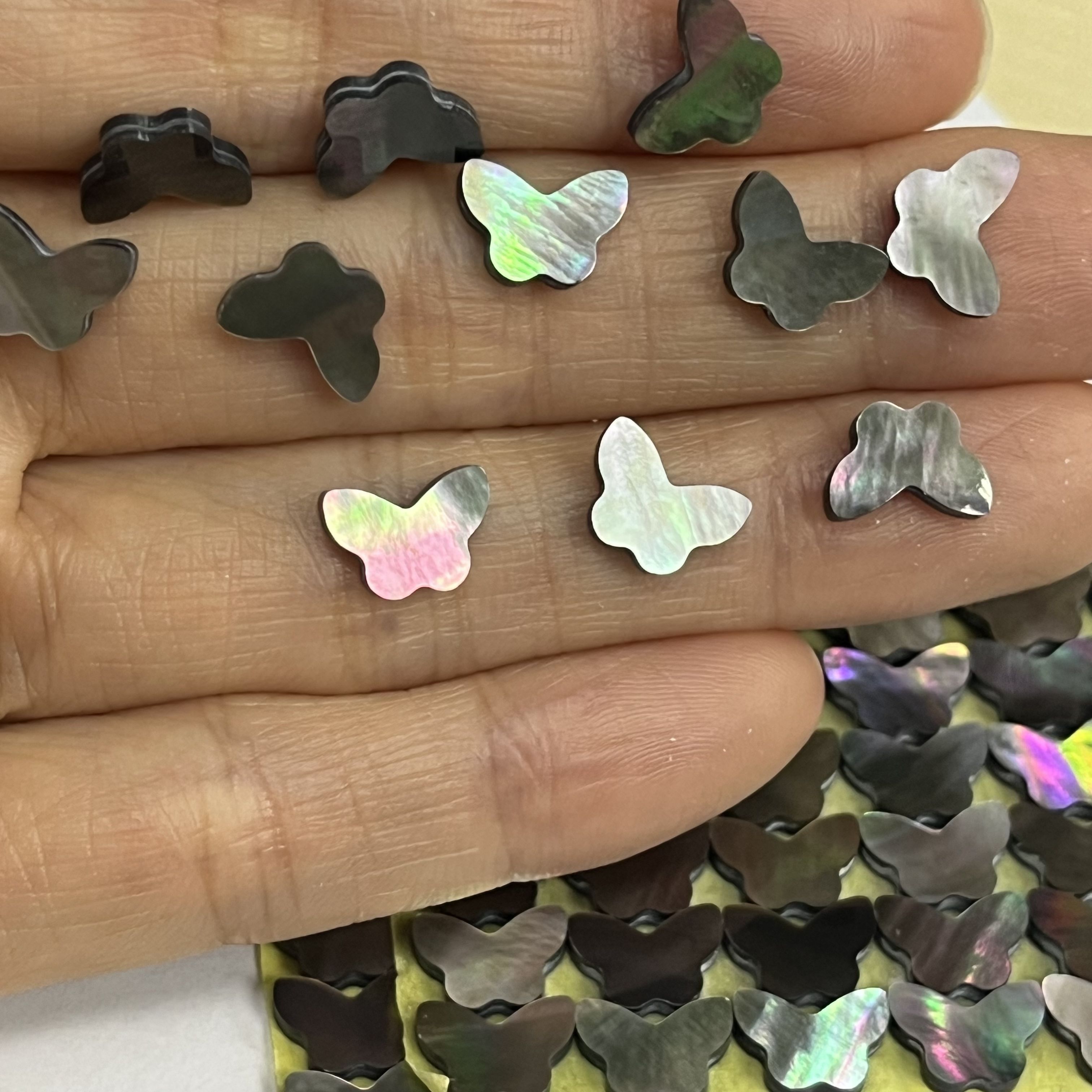 ไม้ถูพื้นสีเทา