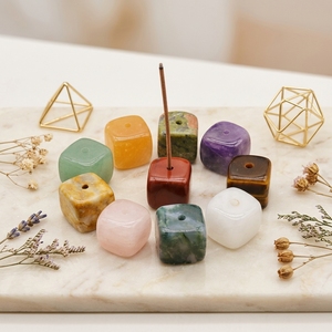 Pierres de guérison en gros : Calmez l'esprit et améliorez la méditation – Bloc carré en cristal naturel, porte-encens pour la décoration intérieure - Product Image 6