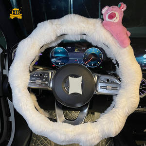 Couverture drôle de <span class=keywords><strong>volant</strong></span> de voiture de dessin animé pour la couverture de poignée de <span class=keywords><strong>volant</strong></span> de décor automatique de dame universelle - Product Image 3