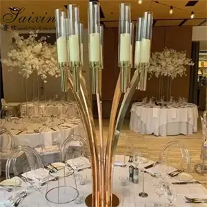 ZT-396 Desenho de candelabros de metal para decoração de casamento com 10 braços e peça central dourada