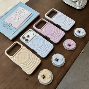 เคสโทรศัพท์แบบแข็งลายหมีจุดพร้อมขาตั้งแม่เหล็ก สำหรับ iPhone 17 Pro Max 16 15 14 ฝาหลังแบบมินิมอล - Product Image 4