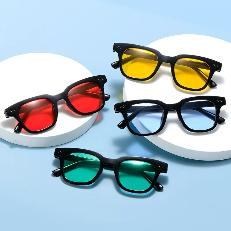 Kacamata hitam transparan persegi modis panas warna-warni keren