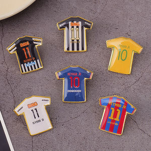 Épinglette en métal personnalisée pour star du sport, forme de maillot de basket-ball, rugby, football, soccer, badge en émail doux ou dur, broche - Product Image 1