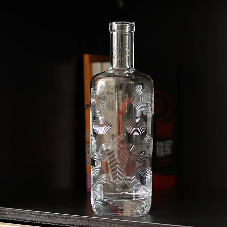 Botella de licor de Alcohol con diseño personalizado, 700ml, de vidrio, para Alcohol