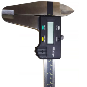 Mitutoyo 500-506-10 Pince à calibre longue en acier inoxydable, gamme 0-600 mm, fabriquée au Japon, métrique, pour ABSOLUTE - Product Image 1