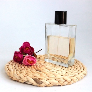 Flacon de parfum en verre transparent de luxe carré de 100 ml avec étiquette et boîte pour un emballage complet - Product Image 2