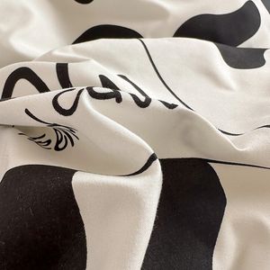 100% polyester linge de lit imprimé <span class=keywords><strong>vache</strong></span> conception housse de <span class=keywords><strong>couette</strong></span> ensemble haute qualité microfibre luxe 4 pièces drap de lit ensemble de literie - Product Image 4