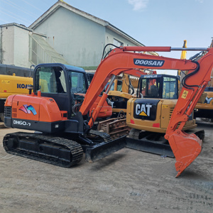รถขุดขนาดเล็กมือสอง Doosan DH60-7 น้ำหนัก 6 ตัน คุณภาพสูงจากโรงงาน ระบบไฮดรอลิกแบบตีนตะขาบ สำหรับงานก่อสร้าง ขายเพื่อการส่งออก - Product Image 2