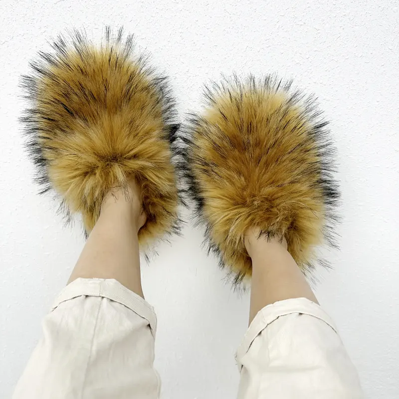 Bán buôn Cung cấp nhà trong nhà ngoài trời Faux Fur dép giày phong cách mới Fluffy fake Fur Slide cho phụ nữ