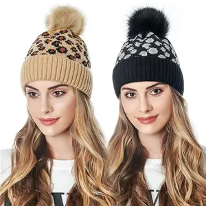 2020 Hot Sale Gestrickte Mädchen Klassische Winter mütze mit Leoparden muster und großem Pelz Pom