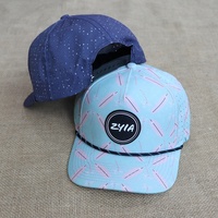 Casquettes de baseball et de golf pour hommes, design populaire, logo personnalisé en PVC, visière incurvée avec cordon, trous découpés au laser, imprimées, haute performance